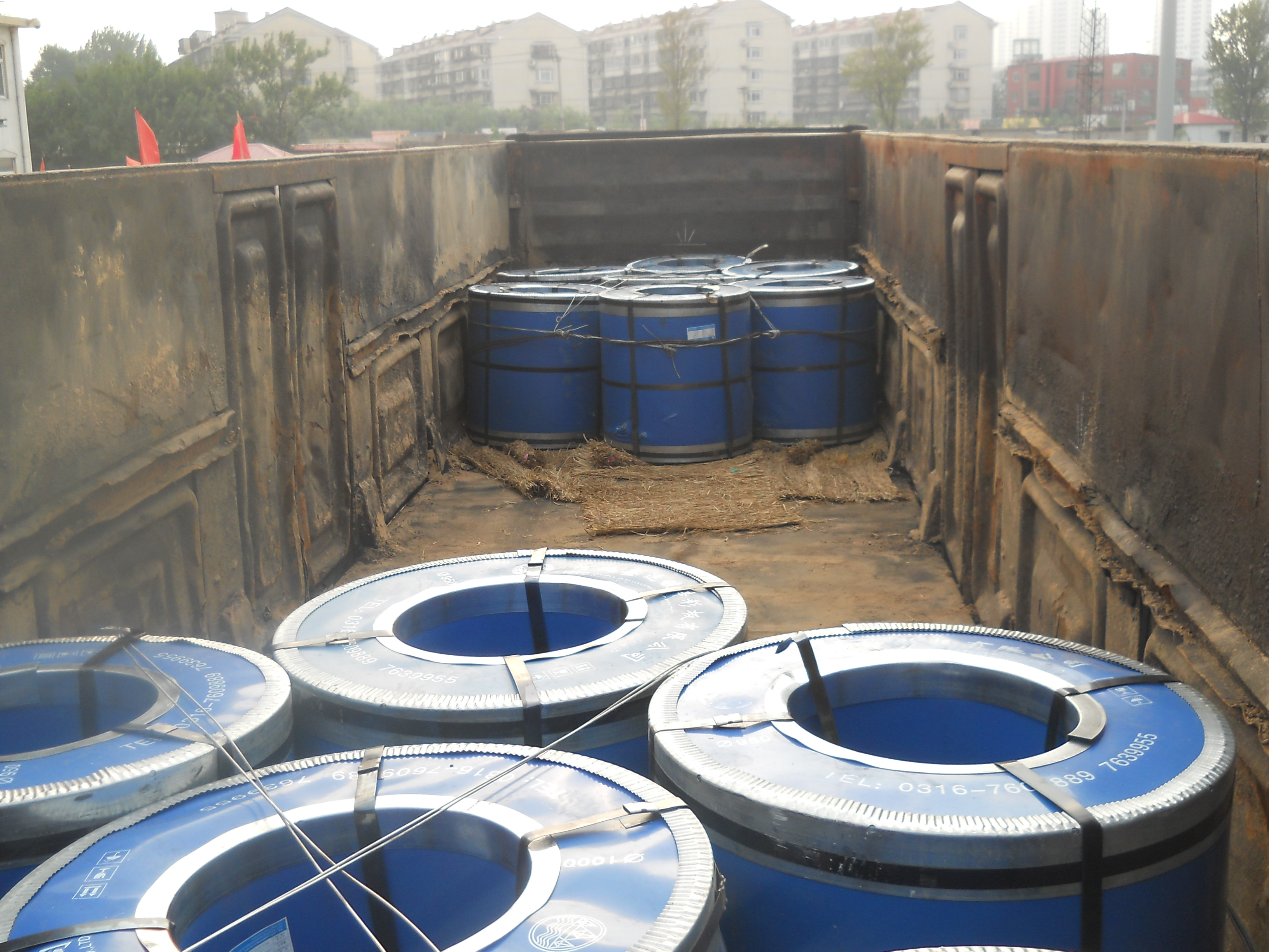 镀锌钢卷装车照